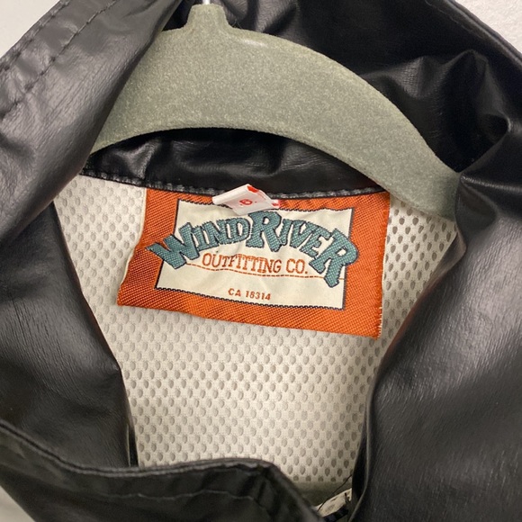 Wind river Raincoat - Picture 3 of 5